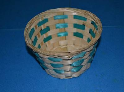 袋状塑制品 绿边鸡蛋篮子的艺术与实用